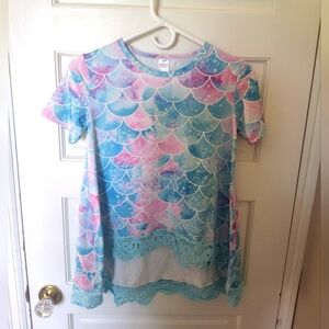Mermaid shirt with lace